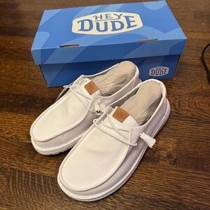 NEW Hey Dude Women’s Wendy Shoe in White